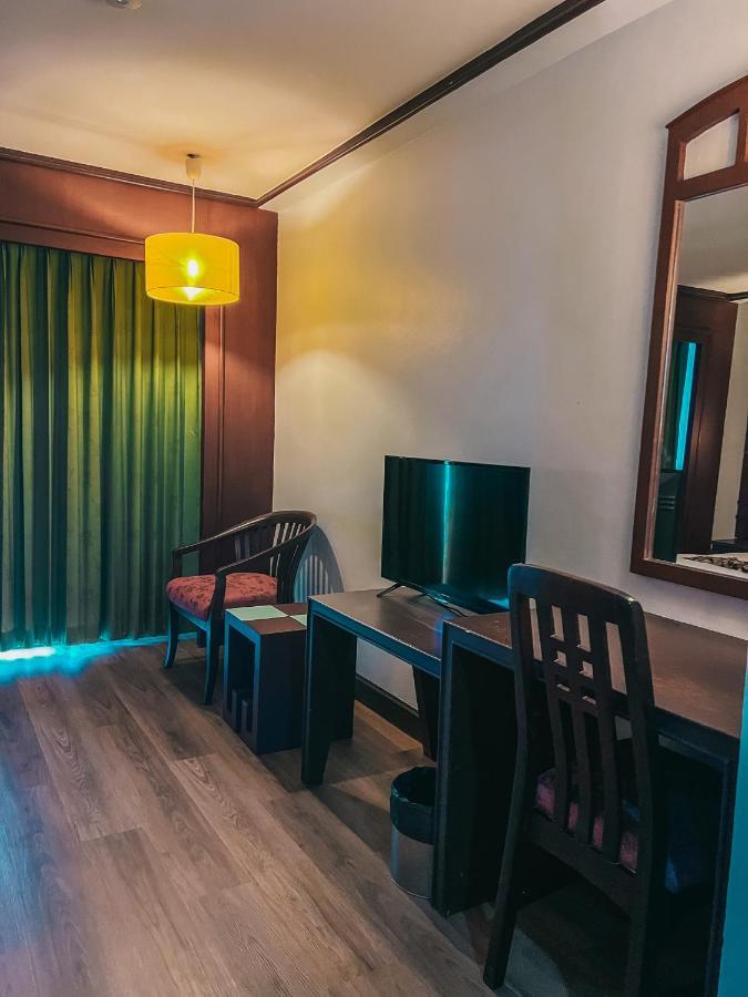 Neo Hatyai Hotel Hatjaj Kültér fotó