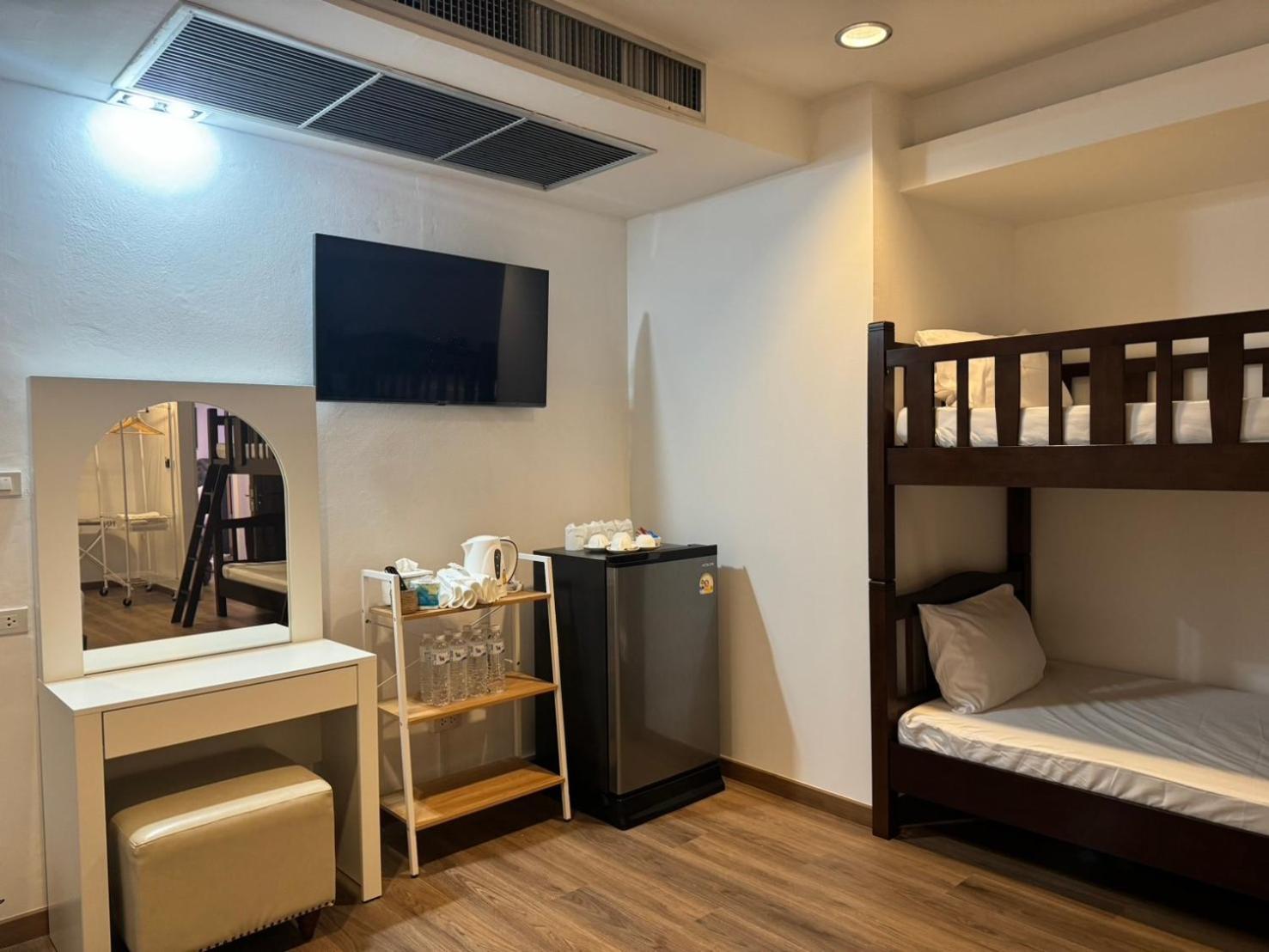 Neo Hatyai Hotel Hatjaj Kültér fotó