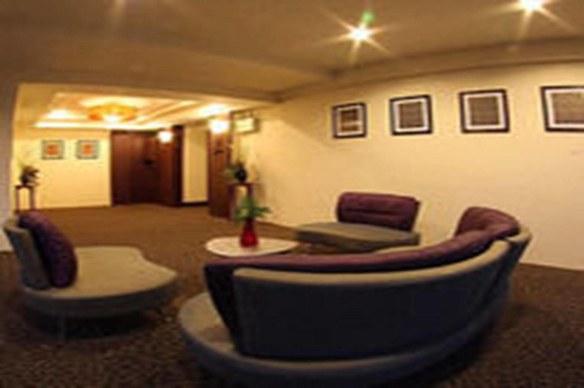 Neo Hatyai Hotel Hatjaj Kültér fotó