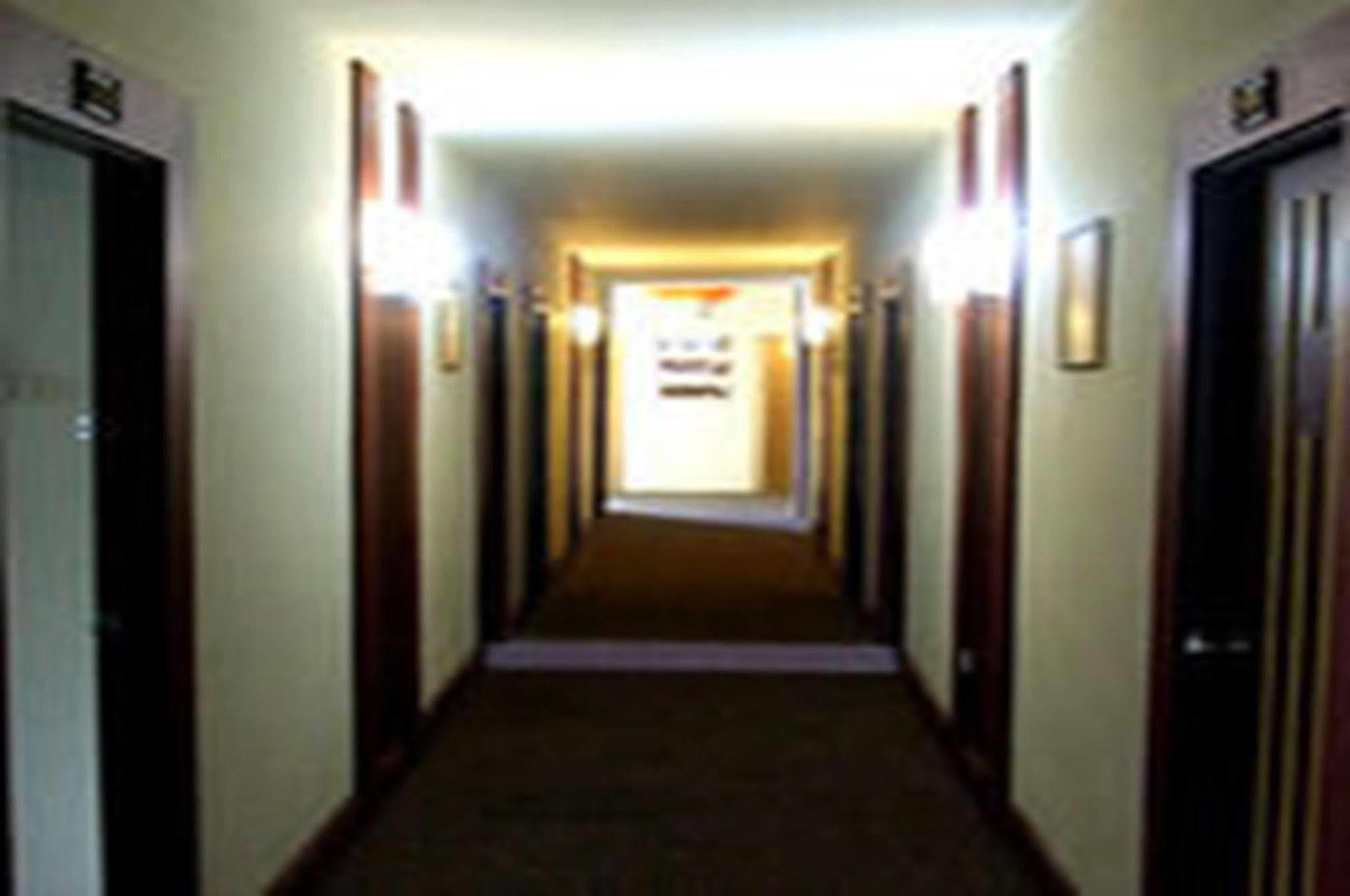 Neo Hatyai Hotel Hatjaj Kültér fotó